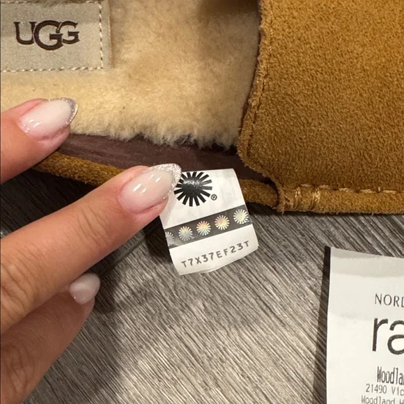 🆕 UGG men’s AdlerTan Suede Slip-Ons size 9 - Picture 10 of 11